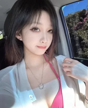 性感学生妹首次下海