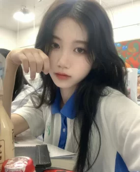 刚毕业学生兼职（下面有身材照）