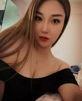 御姐型的波霸，堪比发电机！