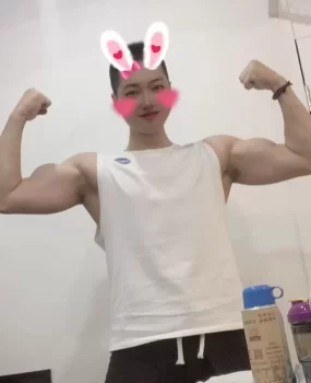 京城小帅哥 身材硬汉  性格温柔