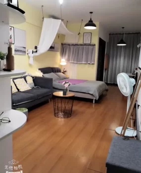 广州晚娘 微微 熟女天花板 玩具多