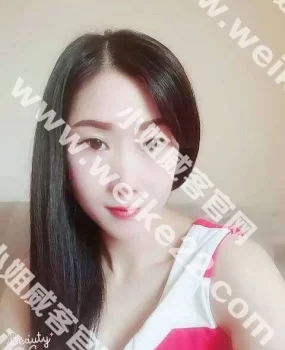 活好听话叫声极骚的骚女，忍痛分享