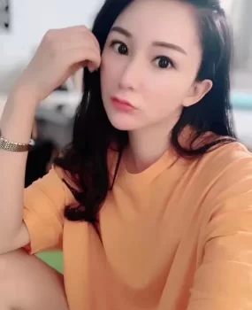 上城小雨，靠谱颜值服务系，御姐范