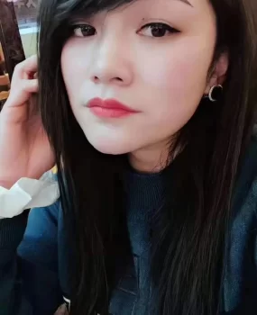 乌市大美女晓琴