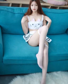 十一期间最近探花。挺不错的小美女，紧致，活泼可爱